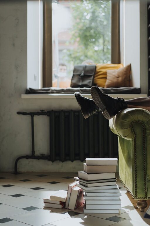 How to Create a Cosy and Inviting Reading Nook at Home